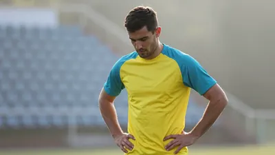 El capitán Álex Suárez sufre una lesión muscular y se pierde el partido ante el Cádiz, dejando al equipo con solo cuatro...