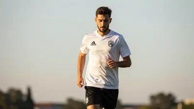 El equipo de Rubén de la Barrera ocupa la quinta plaza con 10 puntos, pero aún no ha encontrado un estilo de juego...