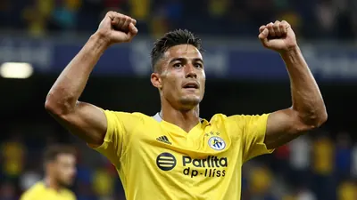 UD Las Palmas defeated Ceuta and provisionally leads LaLiga Hypermotion with 6 points, matching a 27-year-old record